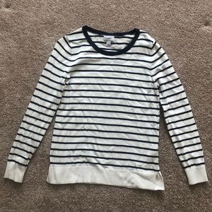 Stripped crew neck sweater